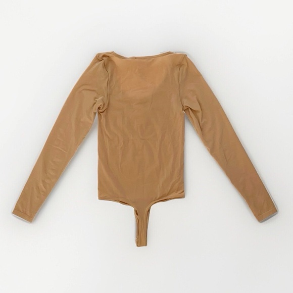 WOLFORD NUDE TAN BUENOS AIRES SHEER THONG LONG SLEEVE SCOOP NECK BODYSUIT - Picture 2 of 8